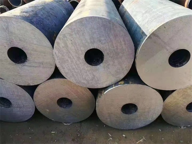 昌吉厚壁热轧无缝钢管